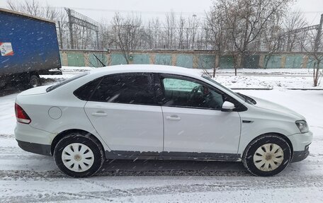 Volkswagen Polo VI (EU Market), 2016 год, 680 000 рублей, 2 фотография