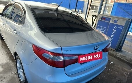 KIA Rio III рестайлинг, 2013 год, 700 000 рублей, 2 фотография