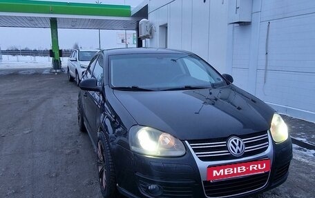 Volkswagen Jetta VI, 2010 год, 700 000 рублей, 5 фотография