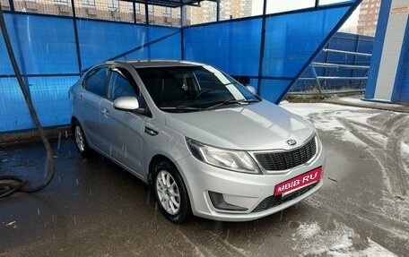 KIA Rio III рестайлинг, 2013 год, 700 000 рублей, 4 фотография