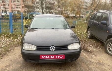 Volkswagen Golf IV, 2001 год, 280 000 рублей, 3 фотография