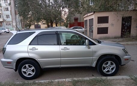 Toyota Harrier, 2000 год, 1 100 000 рублей, 7 фотография