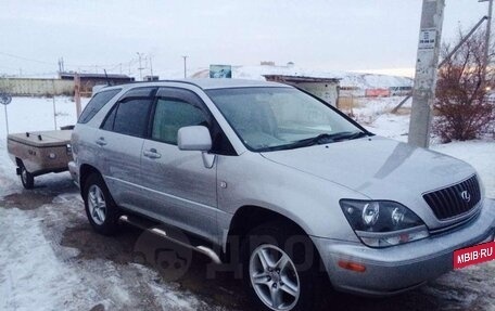 Toyota Harrier, 2000 год, 1 100 000 рублей, 24 фотография