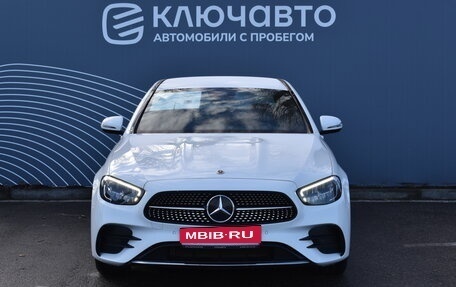 Mercedes-Benz E-Класс, 2021 год, 5 950 000 рублей, 4 фотография