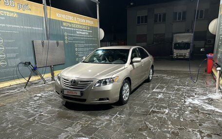 Toyota Camry, 2008 год, 750 000 рублей, 2 фотография