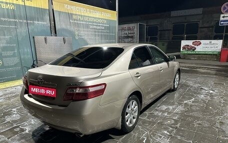 Toyota Camry, 2008 год, 750 000 рублей, 3 фотография