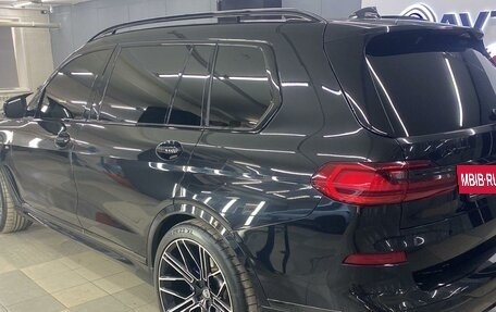 BMW X7, 2021 год, 10 900 000 рублей, 2 фотография