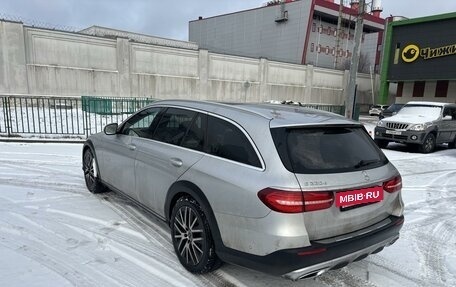 Mercedes-Benz E-Класс, 2019 год, 3 790 000 рублей, 3 фотография