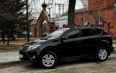 Toyota RAV4, 2014 год, 2 200 000 рублей, 2 фотография