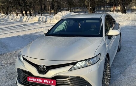 Toyota Camry, 2019 год, 3 200 000 рублей, 8 фотография