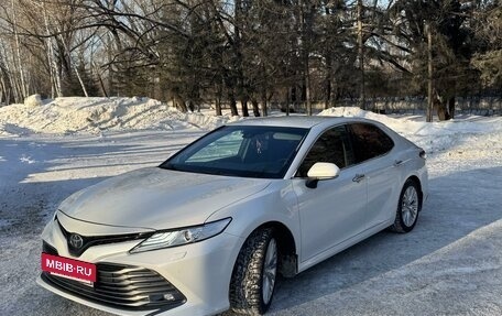 Toyota Camry, 2019 год, 3 200 000 рублей, 6 фотография