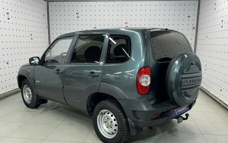 Chevrolet Niva I рестайлинг, 2010 год, 540 000 рублей, 5 фотография