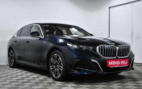 BMW 5 серия, 2024 год, 8 901 000 рублей, 5 фотография