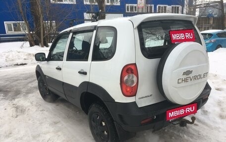 Chevrolet Niva I рестайлинг, 2018 год, 790 000 рублей, 2 фотография