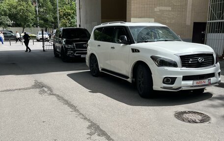 Infiniti QX56, 2011 год, 2 300 000 рублей, 3 фотография