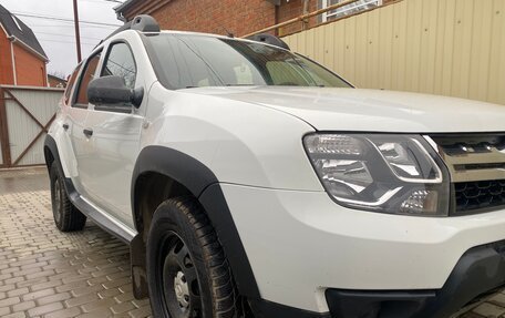 Renault Duster I рестайлинг, 2017 год, 999 999 рублей, 3 фотография