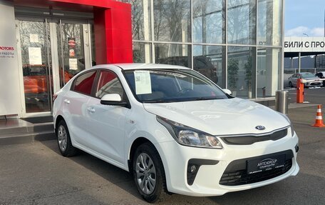 KIA Rio IV, 2018 год, 1 400 000 рублей, 4 фотография