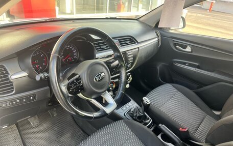 KIA Rio IV, 2018 год, 1 400 000 рублей, 9 фотография