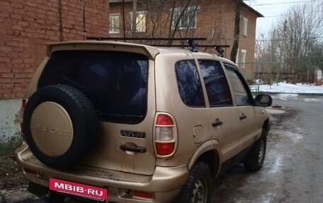 Chevrolet Niva I рестайлинг, 2005 год, 300 000 рублей, 2 фотография