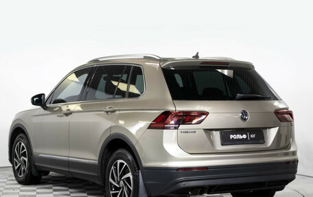 Volkswagen Tiguan II, 2018 год, 2 095 000 рублей, 7 фотография