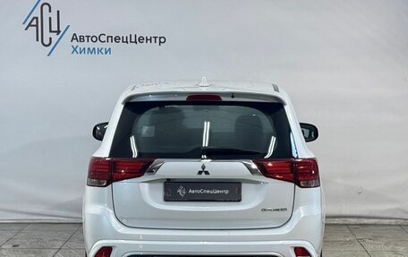 Mitsubishi Outlander III рестайлинг 3, 2022 год, 2 599 800 рублей, 13 фотография