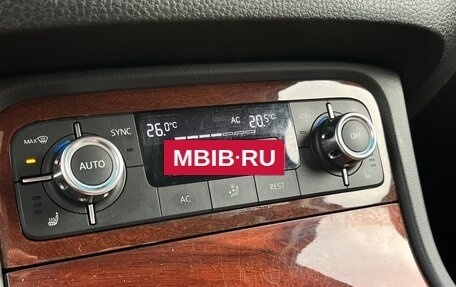 Volkswagen Touareg III, 2012 год, 2 180 000 рублей, 11 фотография