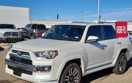 Toyota 4Runner V, 2022 год, 10 885 000 рублей, 8 фотография