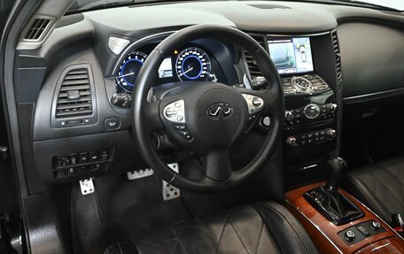 Infiniti FX II, 2013 год, 2 340 000 рублей, 17 фотография