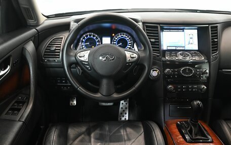 Infiniti FX II, 2013 год, 2 340 000 рублей, 19 фотография