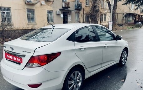 Hyundai Solaris II рестайлинг, 2013 год, 850 000 рублей, 6 фотография