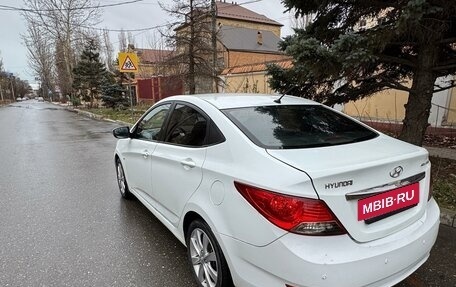 Hyundai Solaris II рестайлинг, 2013 год, 850 000 рублей, 8 фотография