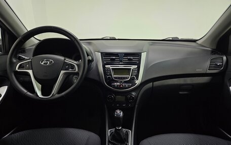 Hyundai Solaris II рестайлинг, 2011 год, 693 000 рублей, 8 фотография