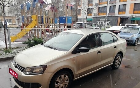 Volkswagen Polo VI (EU Market), 2011 год, 900 000 рублей, 1 фотография