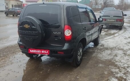 Chevrolet Niva I рестайлинг, 2015 год, 640 000 рублей, 4 фотография