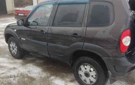 Chevrolet Niva I рестайлинг, 2015 год, 640 000 рублей, 13 фотография