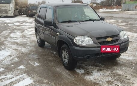 Chevrolet Niva I рестайлинг, 2015 год, 640 000 рублей, 12 фотография