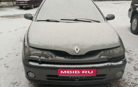 Renault Laguna II, 2000 год, 150 000 рублей, 5 фотография