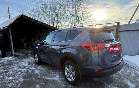 Toyota RAV4, 2013 год, 2 350 000 рублей, 4 фотография