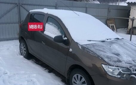 Renault Sandero II рестайлинг, 2020 год, 950 000 рублей, 3 фотография