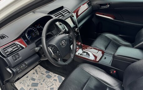 Toyota Camry, 2014 год, 1 900 000 рублей, 4 фотография