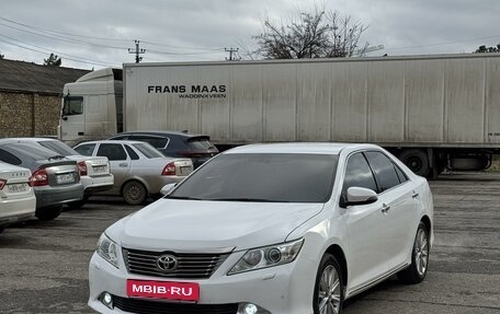 Toyota Camry, 2014 год, 1 900 000 рублей, 2 фотография