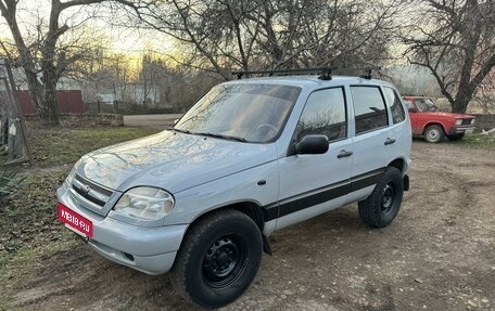 Chevrolet Niva I рестайлинг, 2006 год, 398 000 рублей, 2 фотография