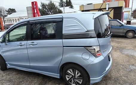 Honda Freed I, 2012 год, 1 390 000 рублей, 3 фотография