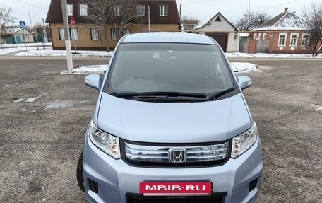 Honda Freed I, 2012 год, 1 390 000 рублей, 7 фотография