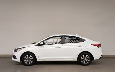 Hyundai Solaris II рестайлинг, 2018 год, 990 000 рублей, 2 фотография