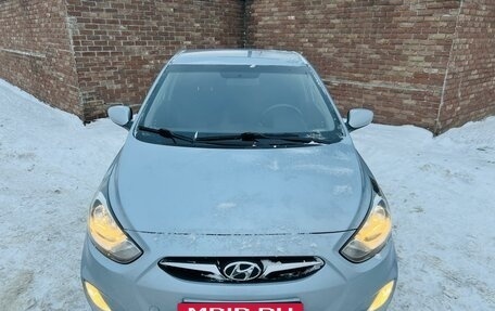 Hyundai Solaris II рестайлинг, 2012 год, 875 000 рублей, 3 фотография