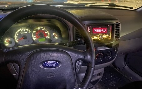 Ford Escape II, 2001 год, 520 000 рублей, 8 фотография