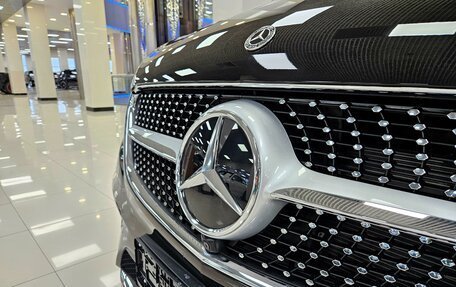 Mercedes-Benz V-Класс, 2024 год, 12 450 000 рублей, 32 фотография