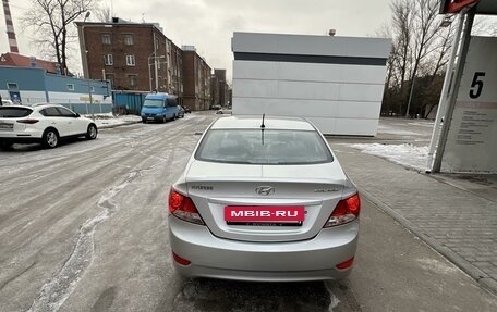 Hyundai Solaris II рестайлинг, 2012 год, 1 000 000 рублей, 5 фотография