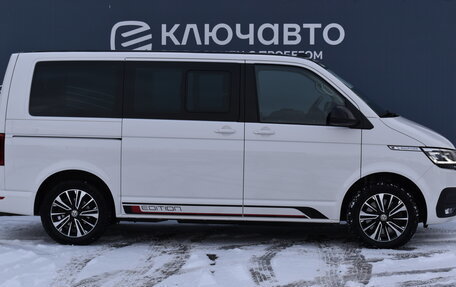 Volkswagen Multivan T6 рестайлинг, 2020 год, 7 780 000 рублей, 5 фотография